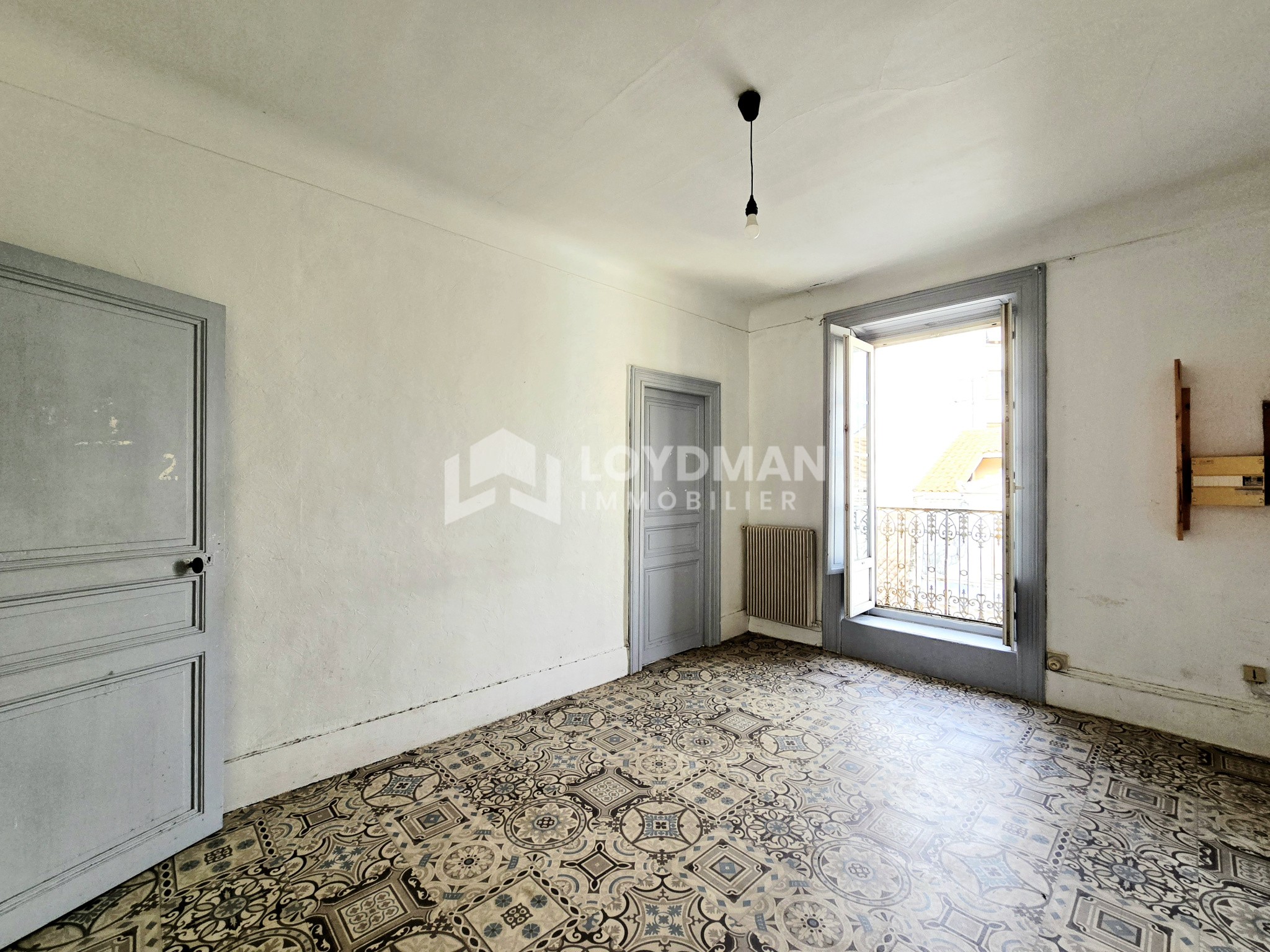 T5 charme ancien à rénover Montpellier centre-ville - Image 3